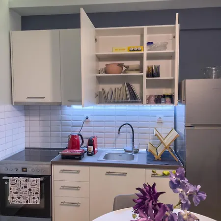 Gimispaceone - White Tower Singature