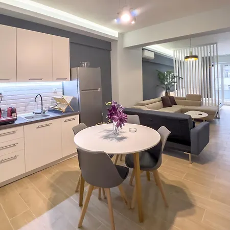 Gimispaceone - White Tower Singature *