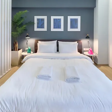 Gimispaceone - White Tower Singature * Selanik