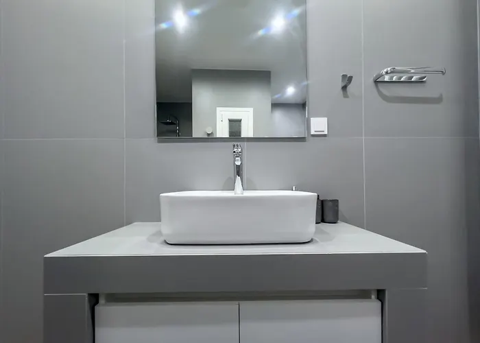 Gimispaceone - White Tower Singature Tesalónica